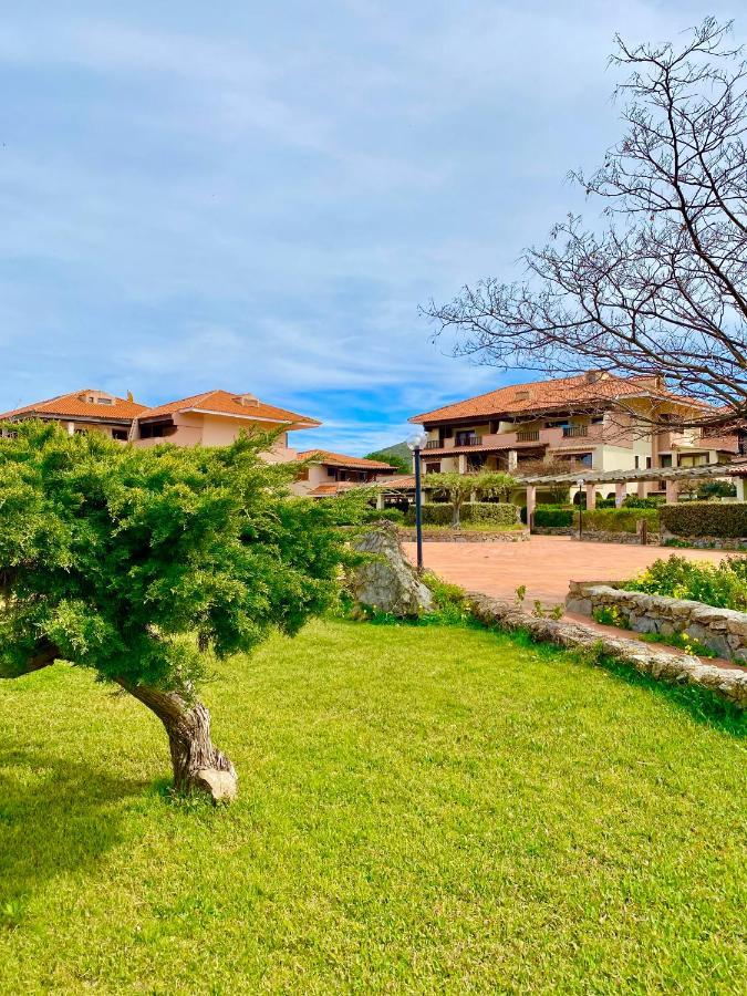 מרינלה Cala Reale Rooms Marinella מראה חיצוני תמונה