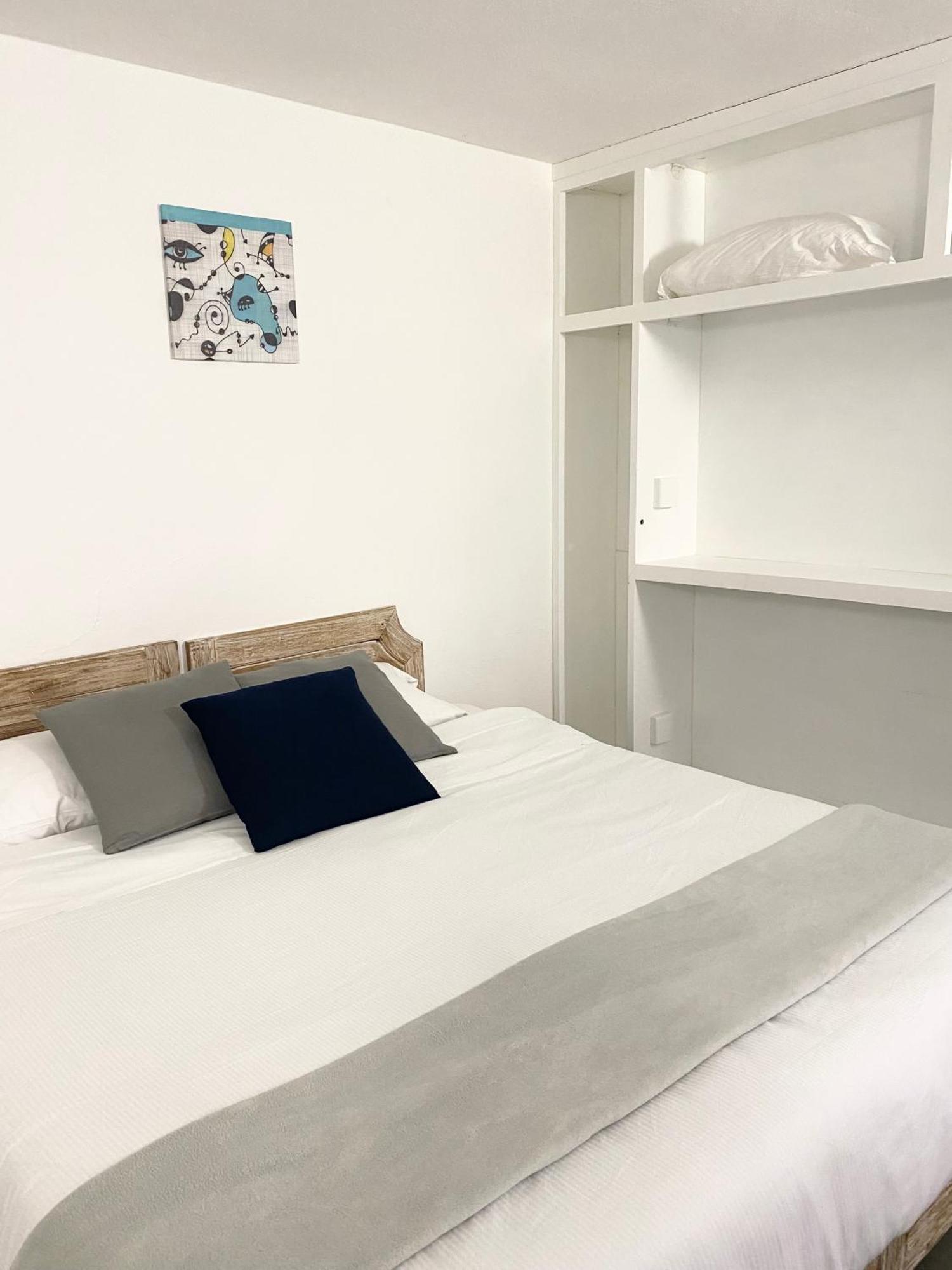 מרינלה Cala Reale Rooms Marinella מראה חיצוני תמונה
