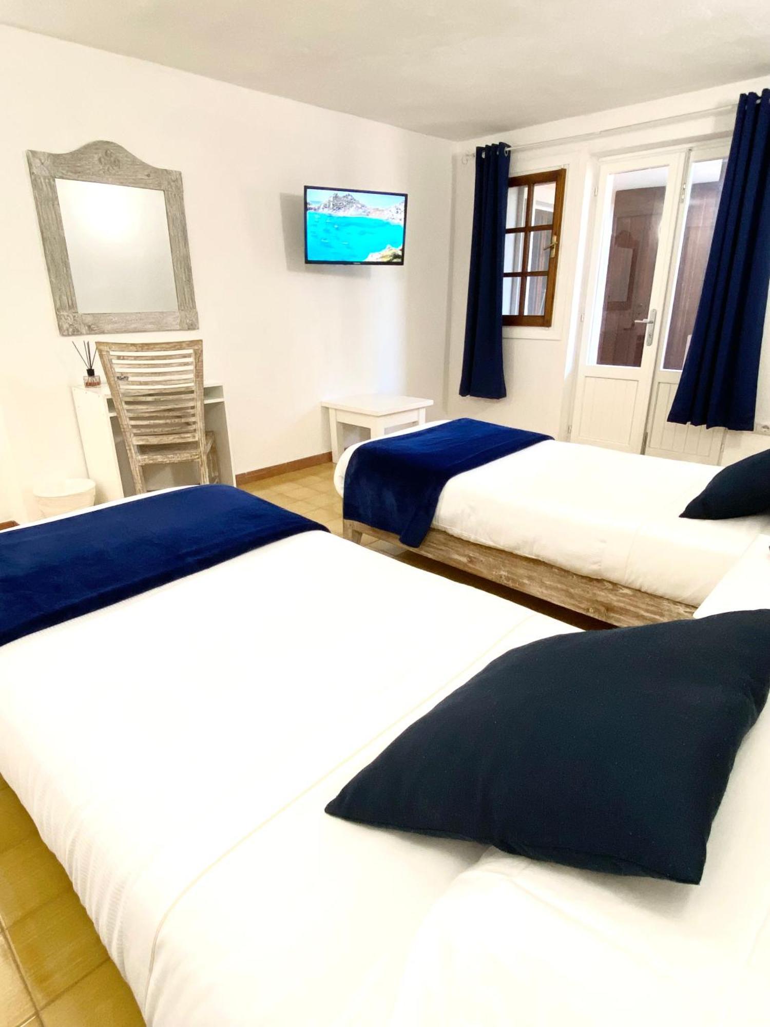 מרינלה Cala Reale Rooms Marinella מראה חיצוני תמונה