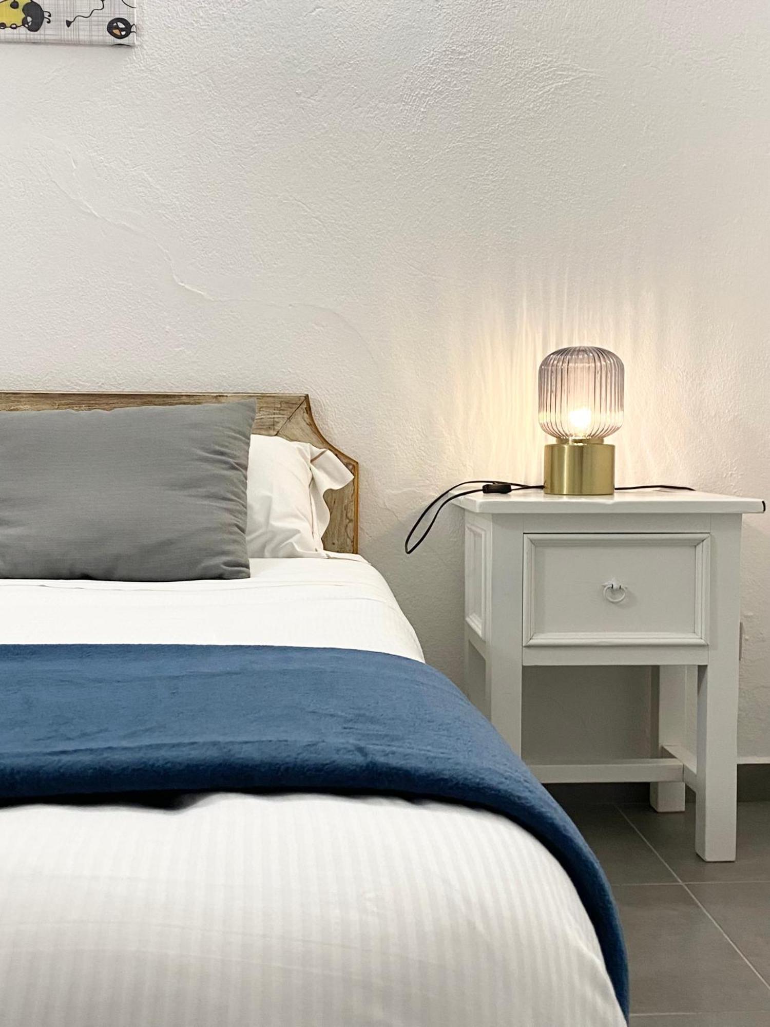 מרינלה Cala Reale Rooms Marinella מראה חיצוני תמונה